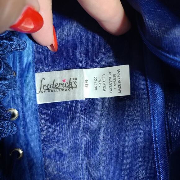 Frederick's of Hollywood sweetheart dream corset Size 44 set 3X thongs intimates - Picture 5 of 12